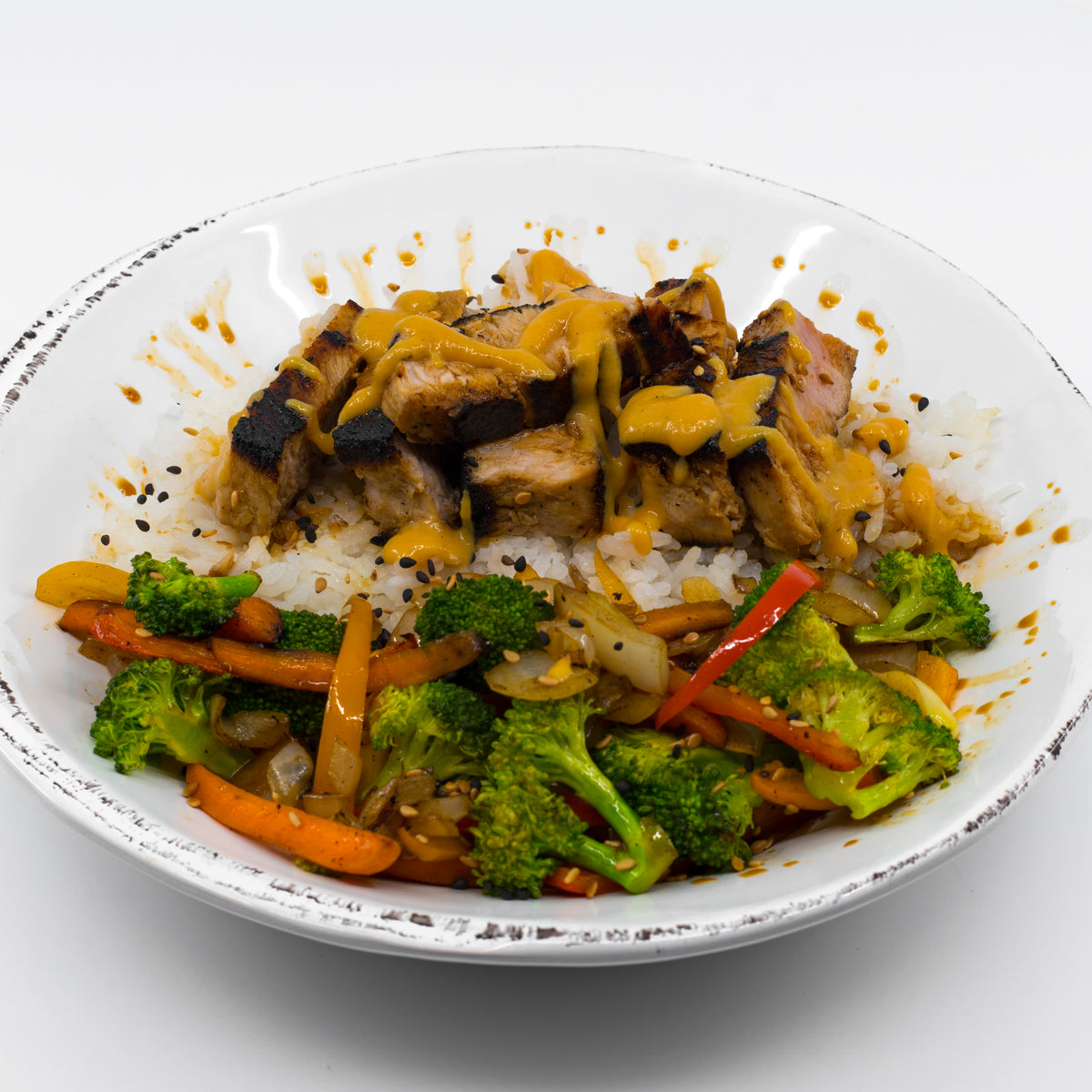 Pan-Seared Blackened Ahi Tuna with Veggies | Sun Valley Mustard